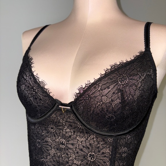 Victoria's Secret Black Lace Longline Bralette 32D - Picture 4 of 6